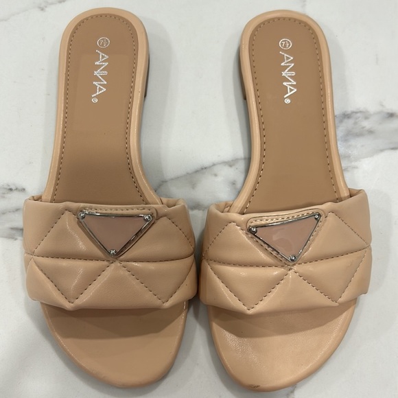 Anna Shoes - Anna sandals size 8